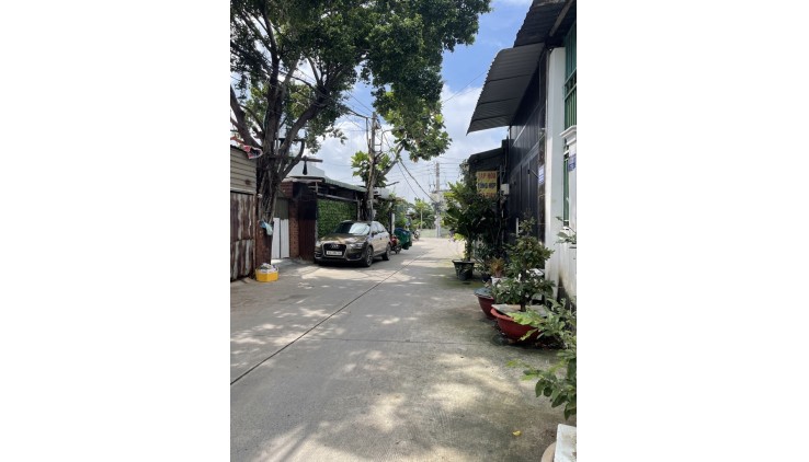 Nhà Hẻm Xe Hơi Nguyễn Ảnh Thủ, Vị Trí Sát Mặt Tiền, 94.4m2 Được Xây Thành 2 Căn Nhà, Giá Chỉ 5.5 Tỷ.